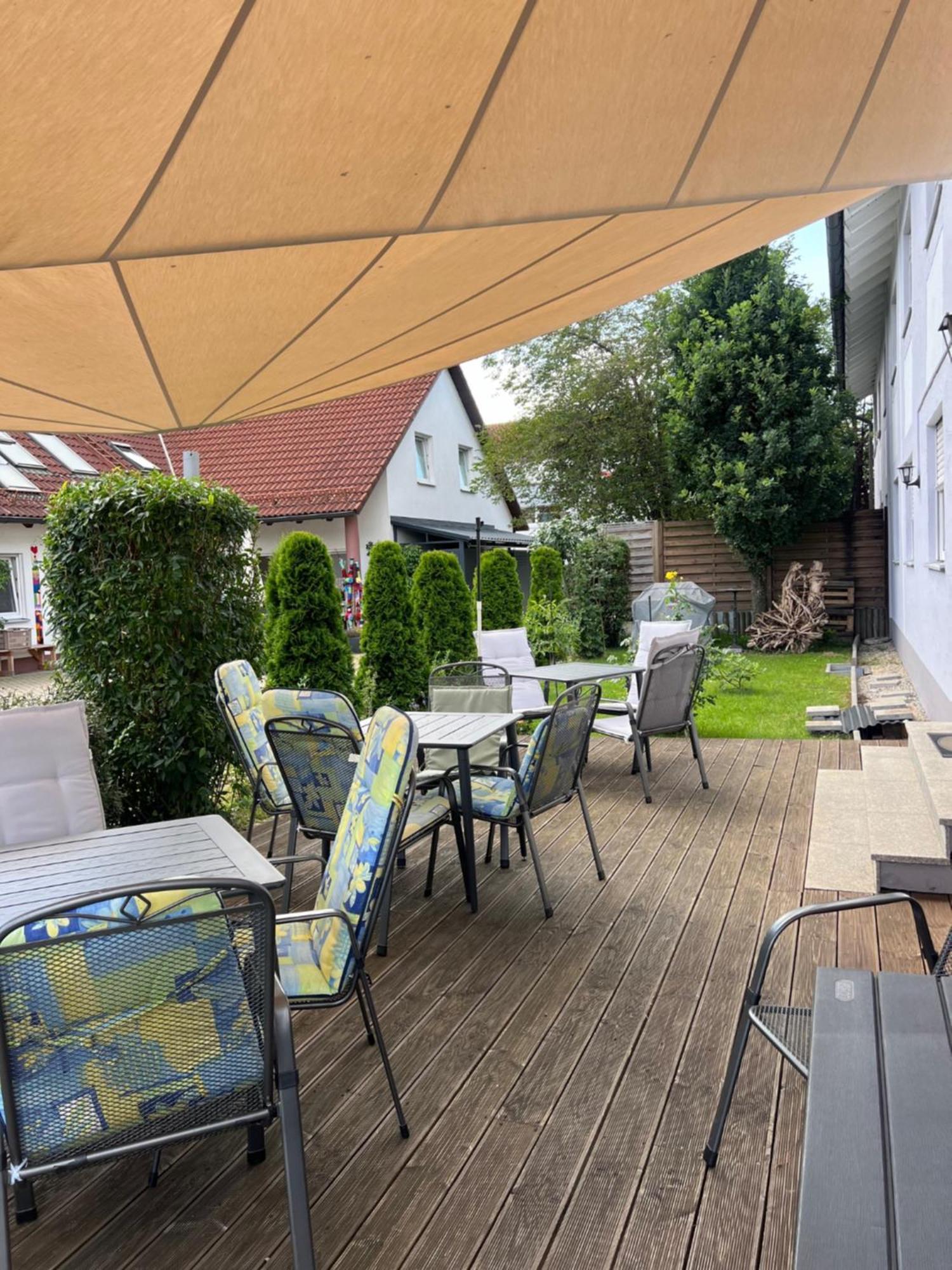 Hotelpension Zum Gockl Allershausen Luaran gambar